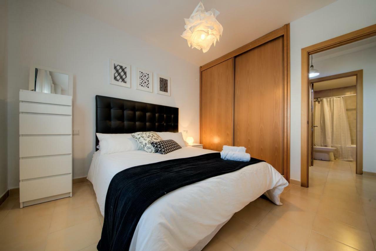 Apartamento Daniel Конил-де-ла-Фронтера Екстериор снимка